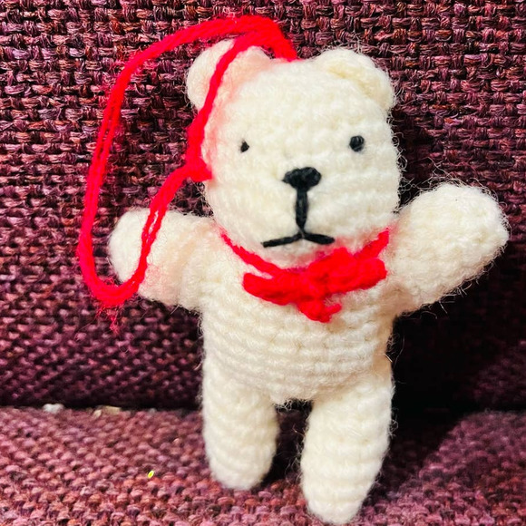 Vintage Christmas tiny bear ornament - Picture 1 of 4